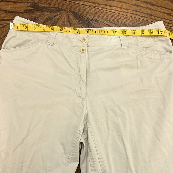 Jones New York Capris Pants Sand Light Khaki Size 14 - Picture 3 of 8